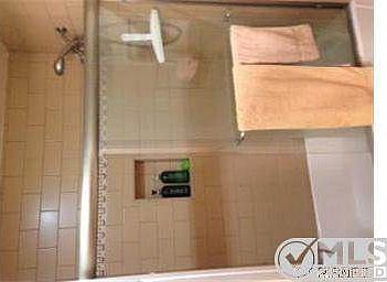 5th image of 5500 Owensmouth Ave APT 117