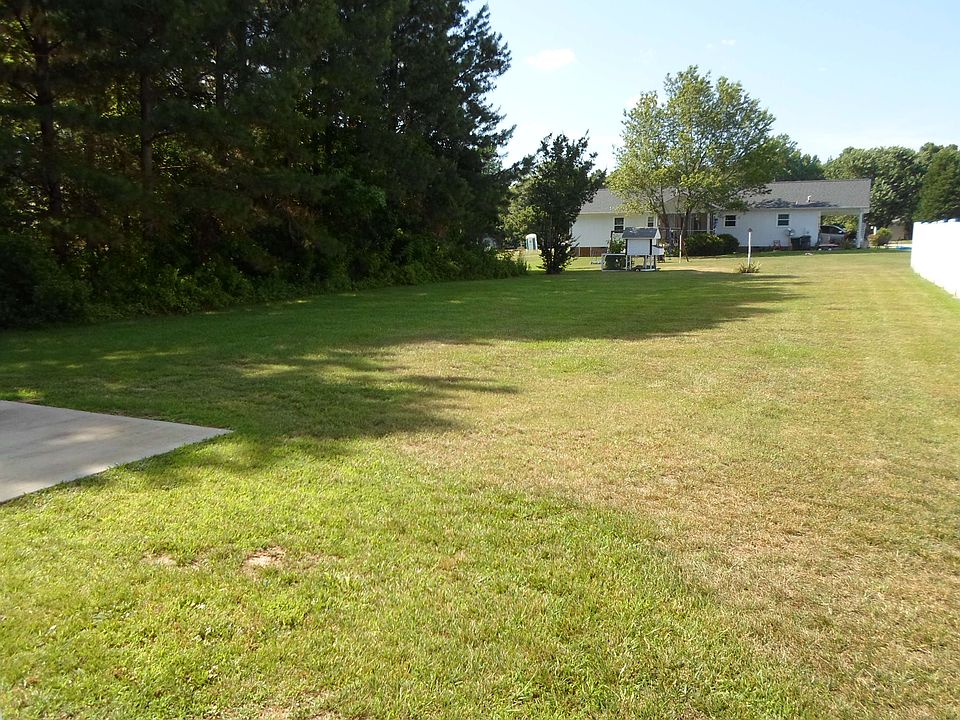2nd image of 173 Fish Dr