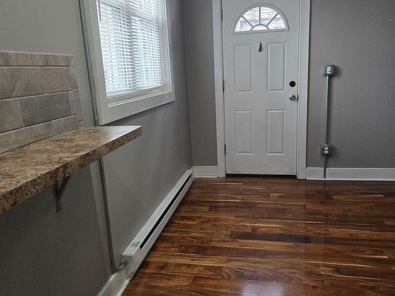 4th image of 225-227 N 12th St