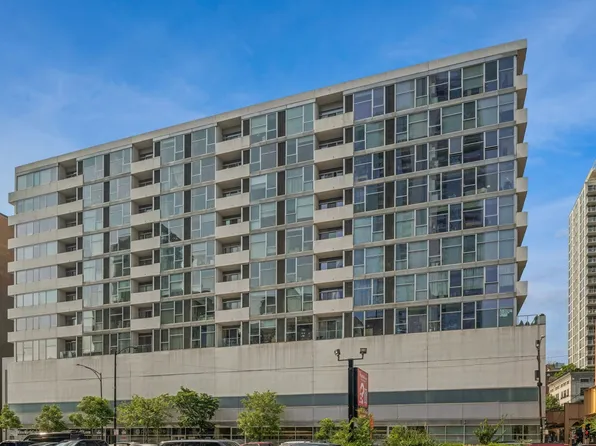 630 N Franklin St APT 618, Chicago, IL 60654