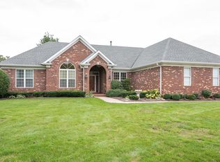 3701 Rolling Hills Rd, Carpentersville, IL 60110