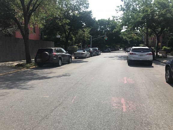 4th image of 336 Park Pl #0