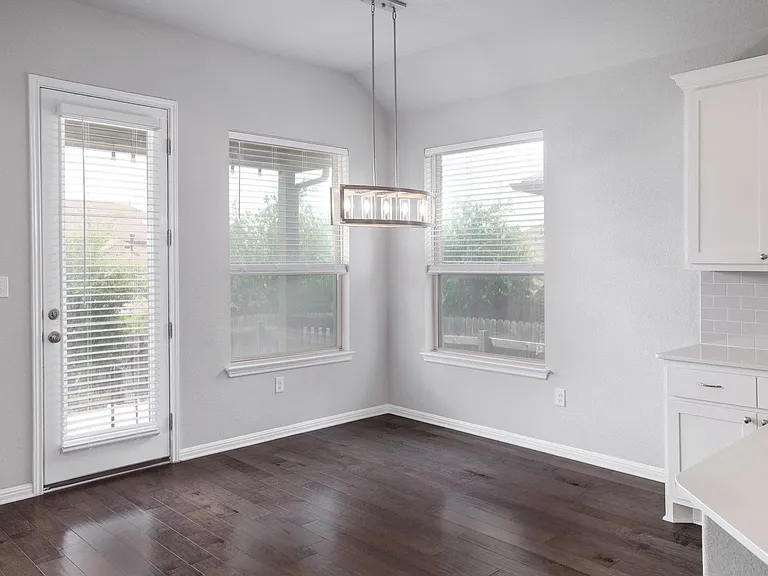 724 Kingston Pl — Photo 12