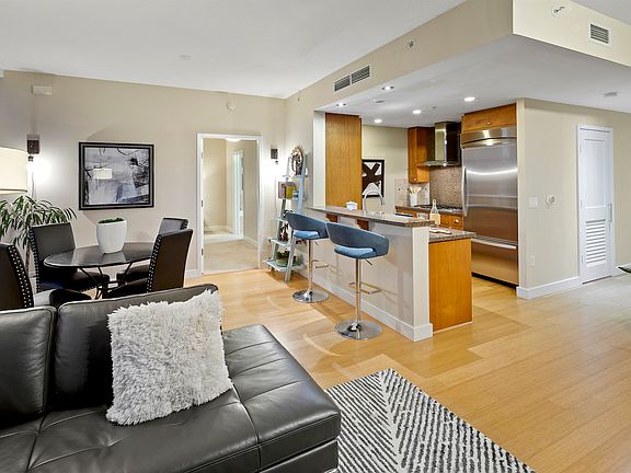 3rd image of 700 W East St Unit 2103