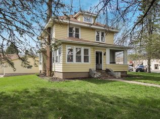 101 S Division St, Roberts, WI 54023
