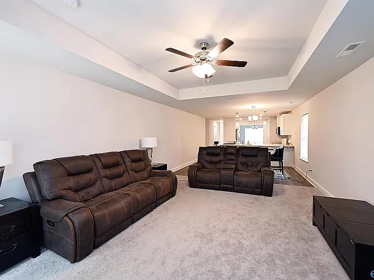 154 Abercorn Dr — Photo 7