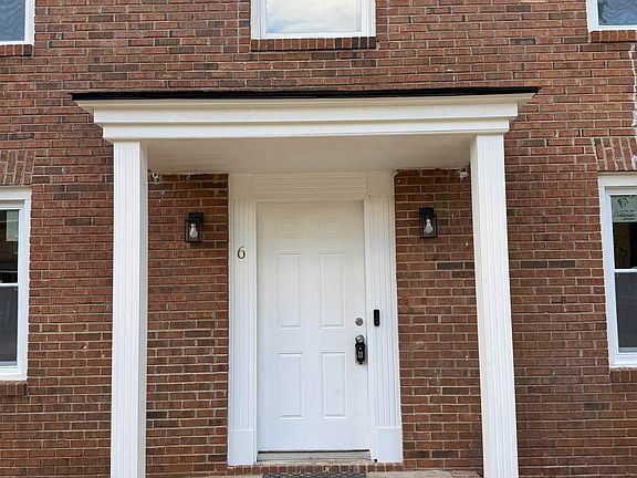 2nd image of 6 Crescent Ln