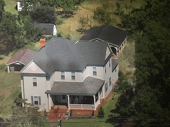 5th image of 704 N Church St