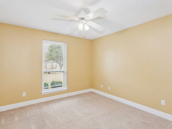 5th image of 1136 Crane Cove Blvd