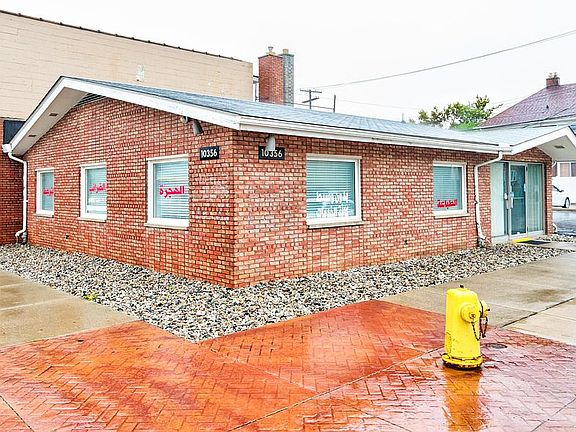 2nd image of 10356 W Warren Ave