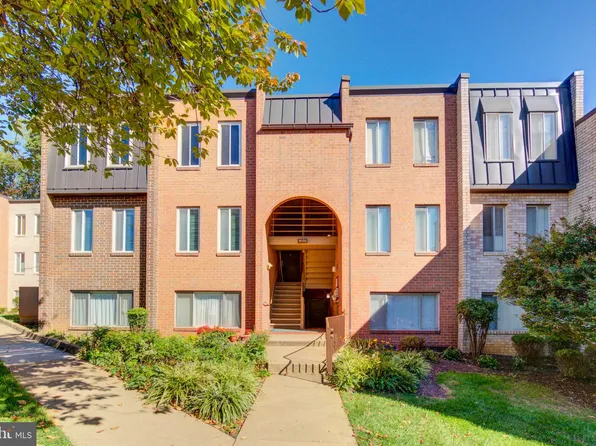 5033 7th Rd S APT 201, Arlington, VA 22204