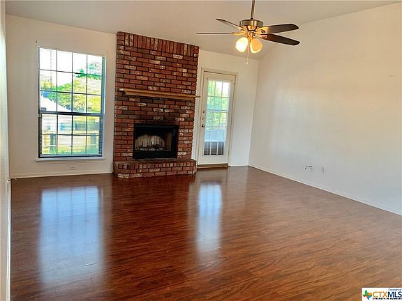 3rd image of 4108 Whispering Oak Dr