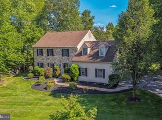 20 Guilford Cir, Phoenixville, PA 19460