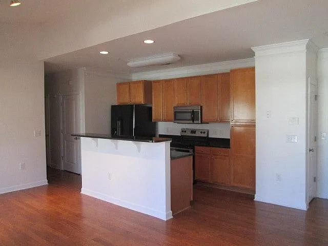 104 Sunset Cir #301 — Photo 4