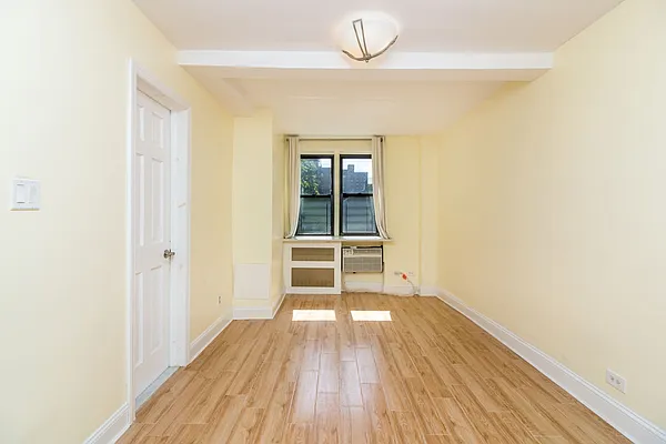 Sold by Prime Realty | media 4