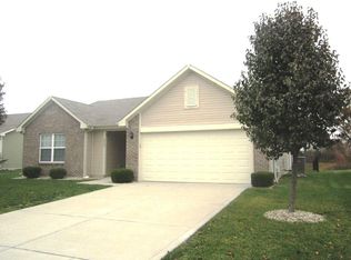 2489 Cedarmill Dr, Franklin, IN 46131