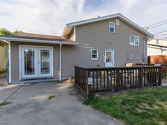 3rd image of 4236 Holl Ave