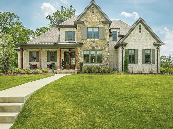 7573 Good Earth Cir, Ooltewah, TN 37363