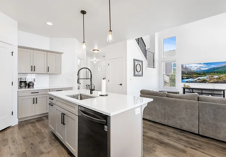 5108 W Tyce Ln — Photo 8