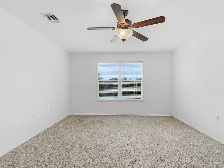 11200 Drumellan St — Photo 40