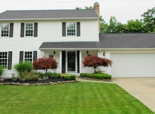 5812 Royal Dr, Willoughby, OH 44094
