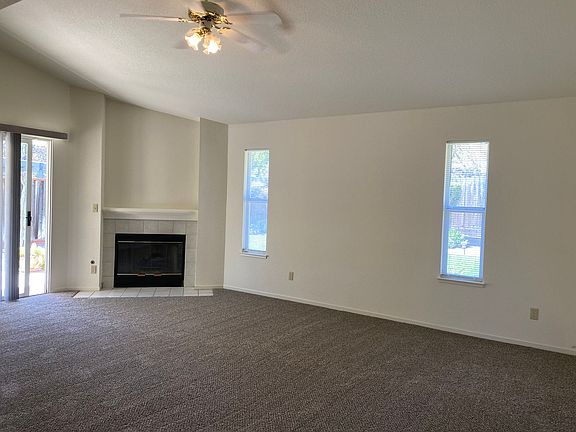 2nd image of 2033 Hastings Dr