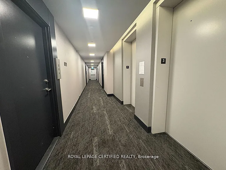 180 Veterans Dr #307 — Photo 21