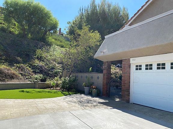 2nd image of 781 S Foxdale Ln