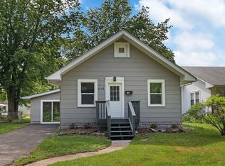 2708 Edina Blvd, Zion, IL 60099