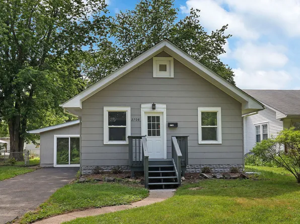 2708 Edina Blvd, Zion, IL 60099