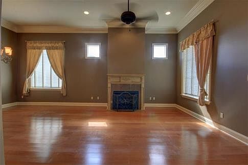 4th image of 302 Harbor Bend Blvd #A