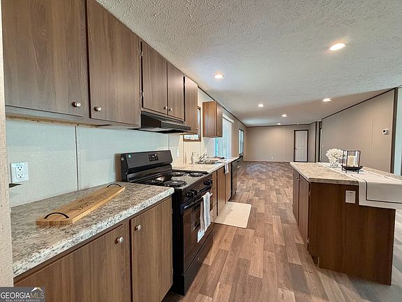 4th image of 26 Laryn Ln