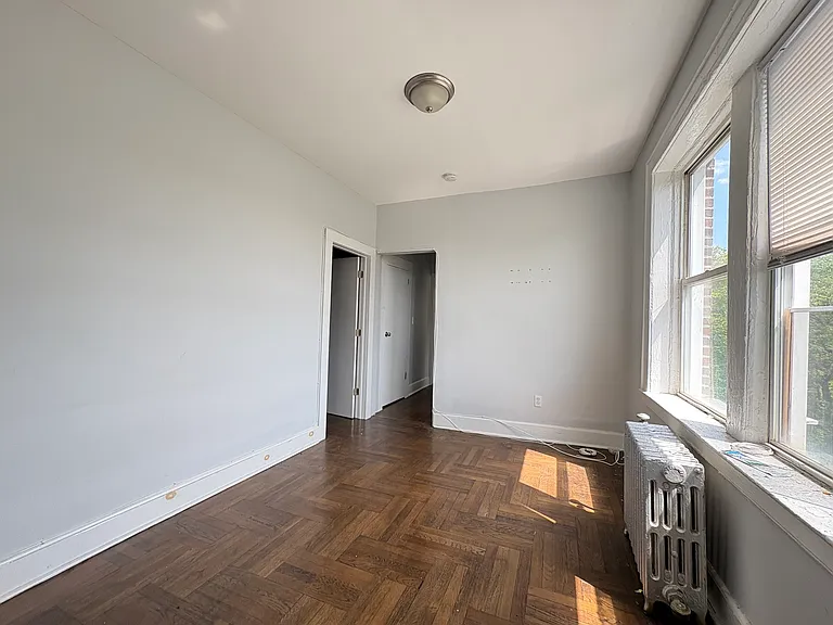 691 Elizabeth Ave #60 — Photo 2