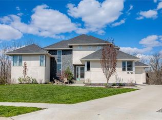 16723 Aurora Ct, Clive, IA 50325