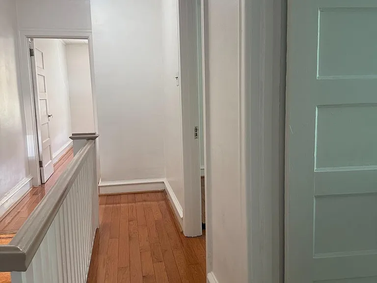 300 Devereaux Ave — Photo 12