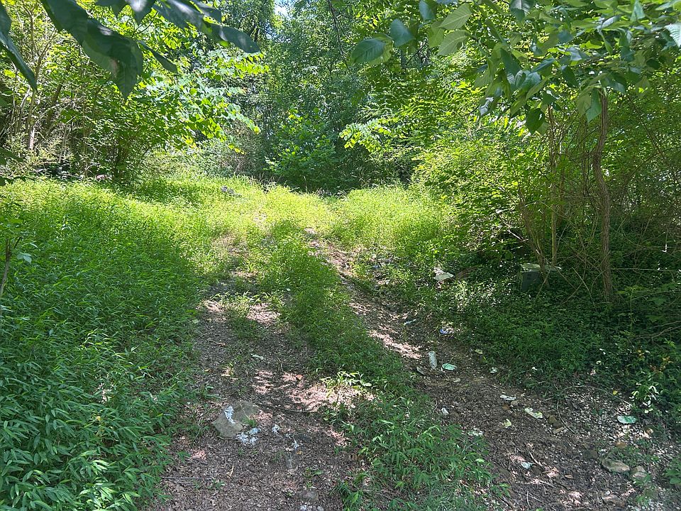 1st image of 0 E Lewis St #0