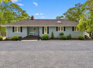 14 N Quarter Rd, Westhampton, NY 11977