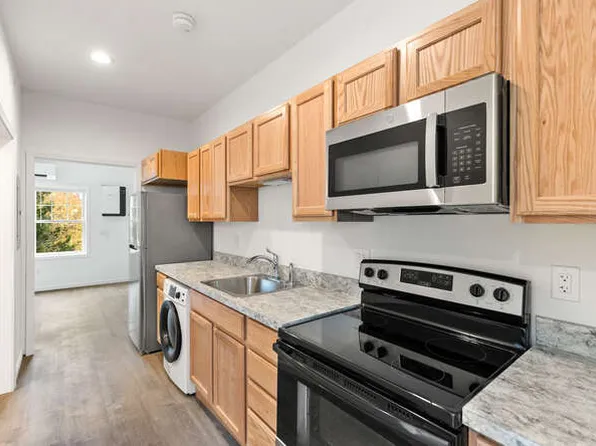 50 Maplewood Ave #1, Gloucester, MA 01930