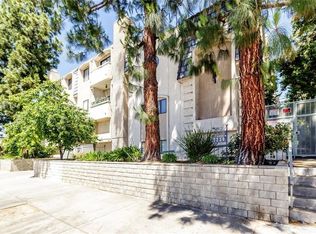 7230 Kelvin Ave APT 4, Winnetka, CA 91306