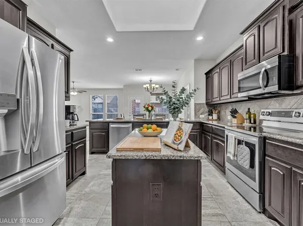 11313 Golden Ridge Ln, Haslet, TX 76052