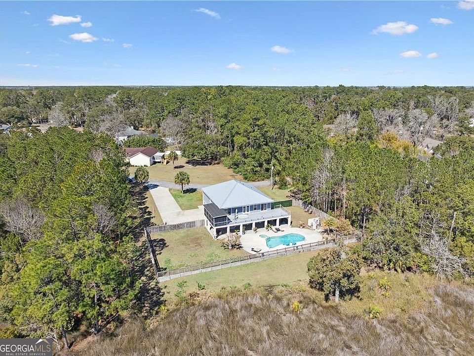1st image of 12 Tupelo Dr