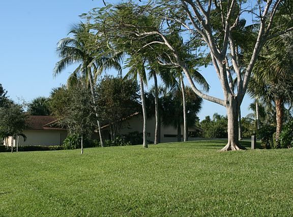 5th image of 250 River Park Dr