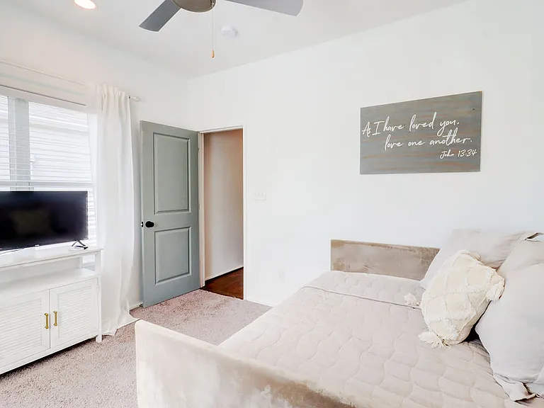 51 Bowen Ave SE — Photo 9