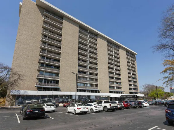 700 E 9th 10m St, Little Rock, AR 72202