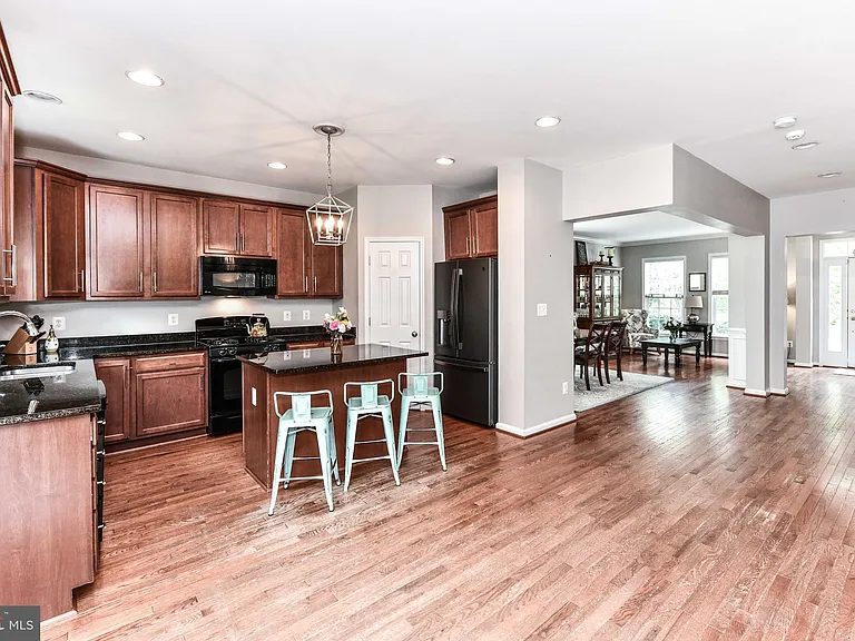 14104 Flicker Ct — Photo 11