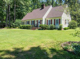 366 E Banbury Rd, Tappahannock, VA 22560