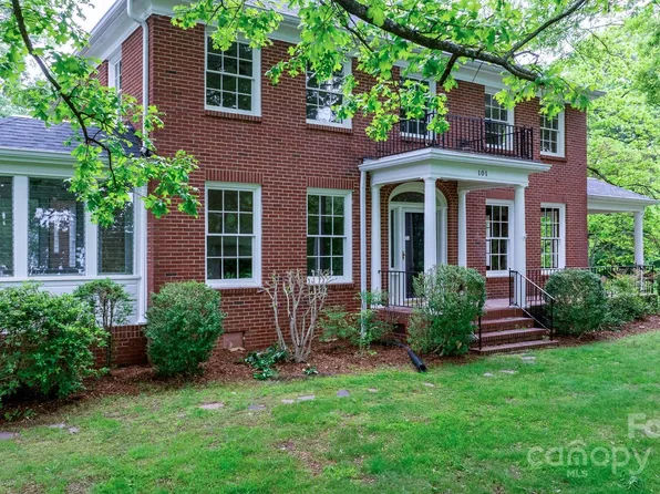 101 2nd St SE, Catawba, NC 28609