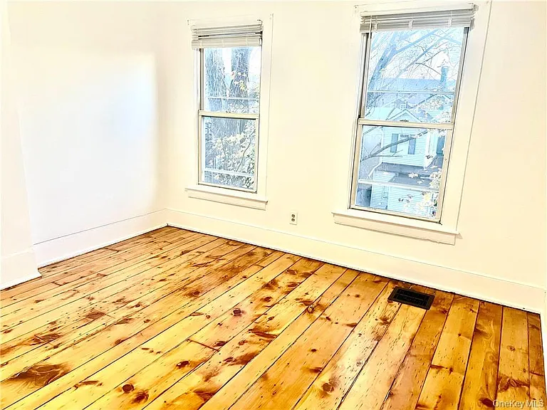 9 Hornbeck Ave — Photo 21