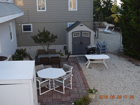 Back yard/ outdoor shower