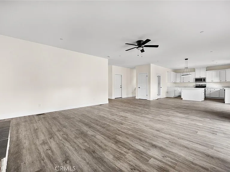 1813 Woodland Dr — Photo 7